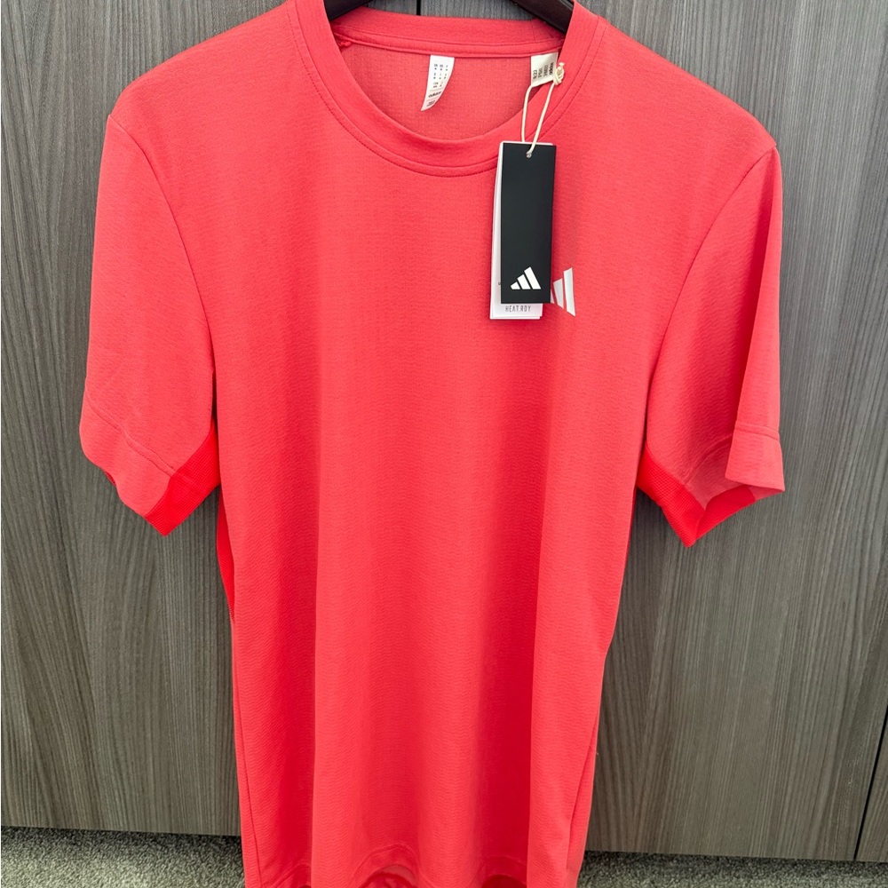 🚨Mens Adidas Tennis Tee - Men’s Medium🚨